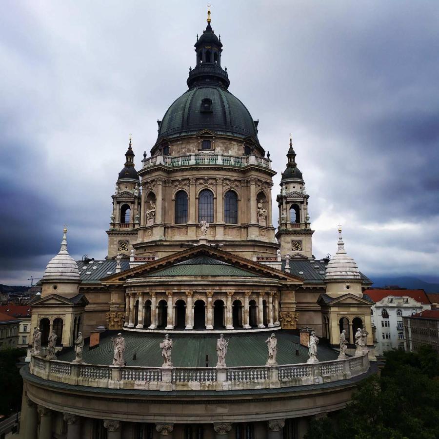 Helena Apartment With View On St. Stephan'S Basilica Budapest Luaran gambar