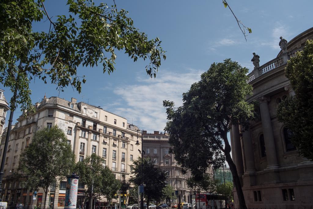 Helena Apartment With View On St. Stephan'S Basilica Budapest Luaran gambar