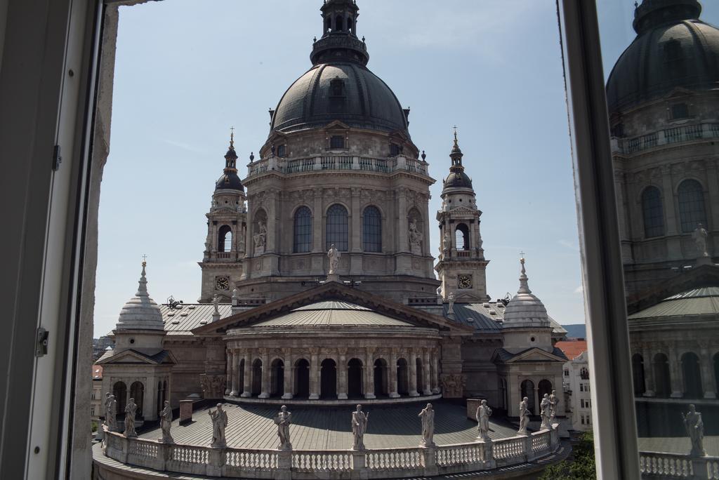 Helena Apartment With View On St. Stephan'S Basilica Budapest Luaran gambar