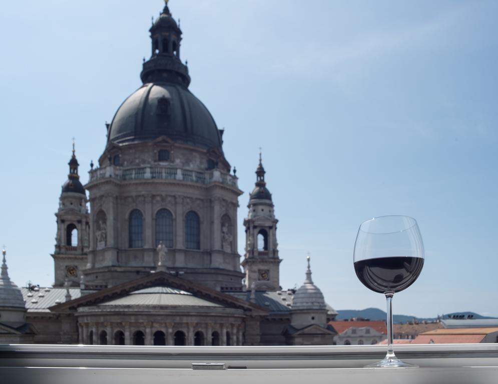 Helena Apartment With View On St. Stephan'S Basilica Budapest Luaran gambar